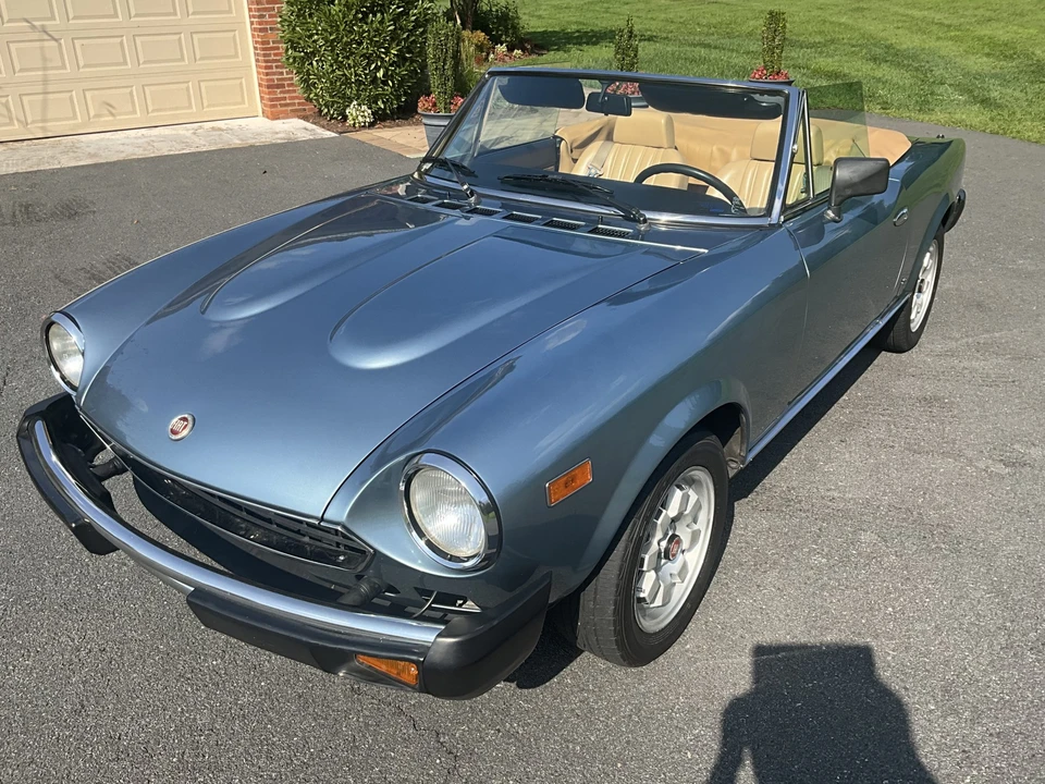 1982 Fiat 124 Sport Spider - Image 4 of 31