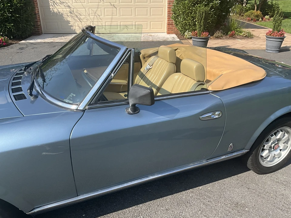 1982 Fiat 124 Sport Spider - Image 17 of 31