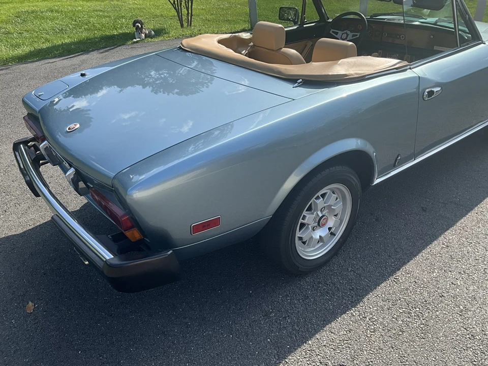 1982 Fiat 124 Sport Spider - Image 26 of 31