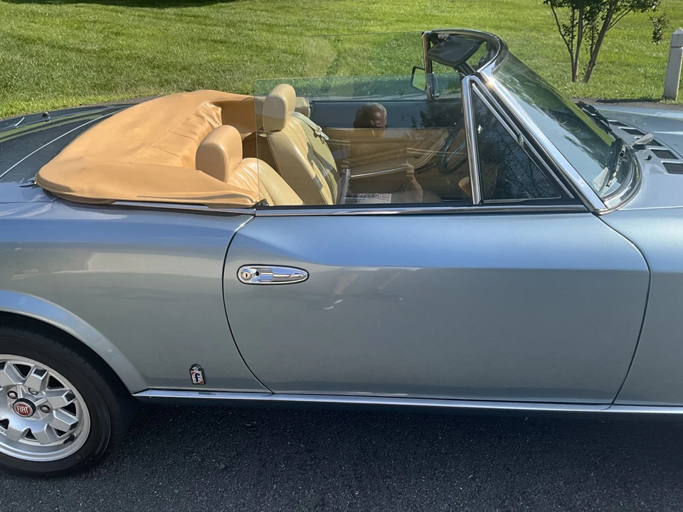 1982 Fiat 124 Sport Spider - Image 27 of 31