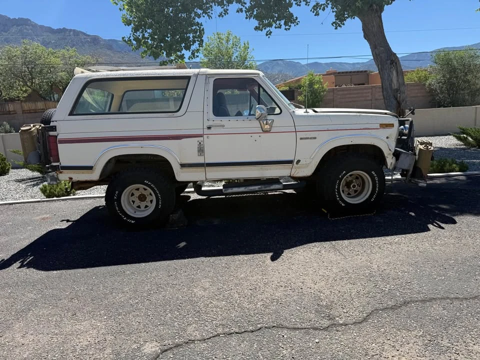 1982 Ford Bronco 3rd Gen - Image 6 of 14