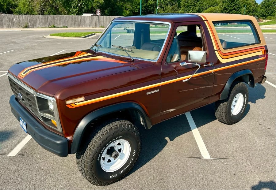 1982 Ford Bronco 3rd Gen - Image 6 of 12