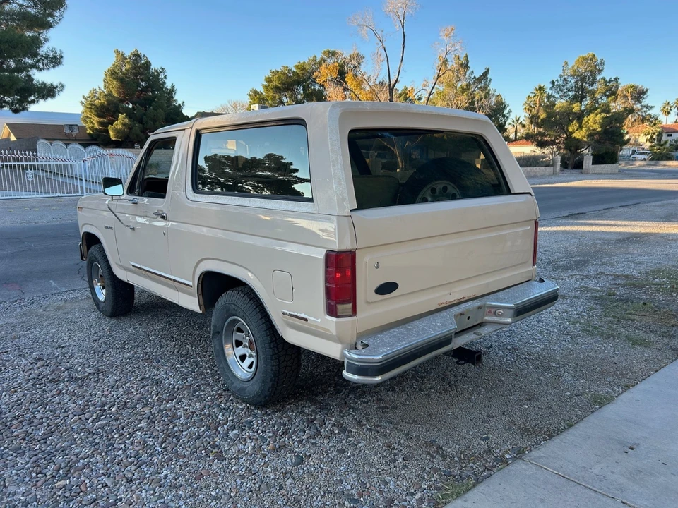 1982 Ford Bronco 3rd Gen - Image 5 of 18