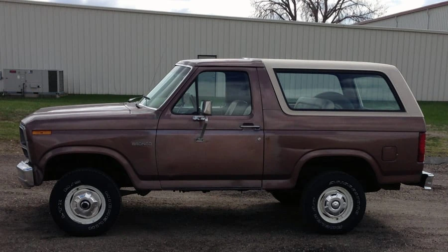 1982 Ford Bronco 3rd Gen - Image 2 of 6