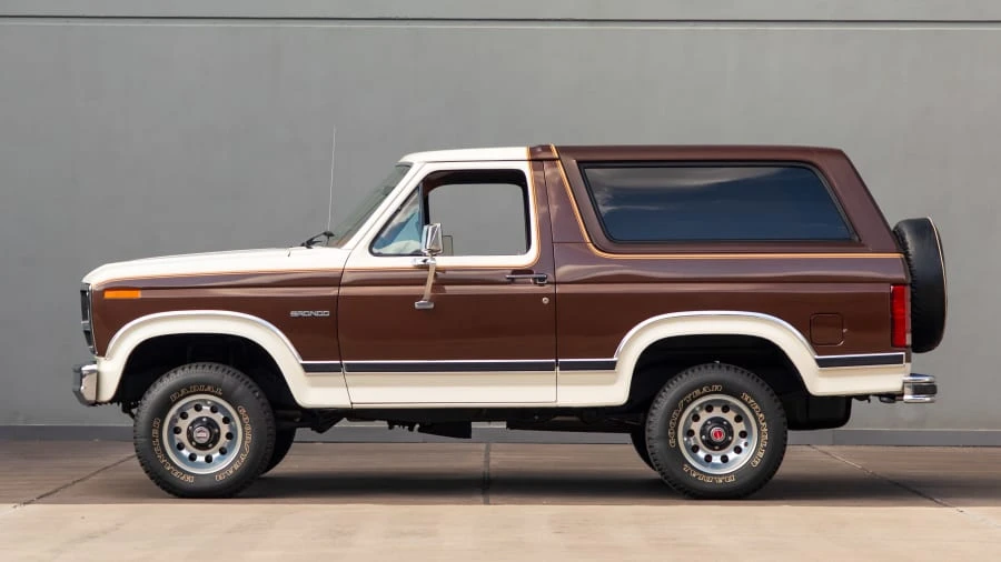 1982 Ford Bronco 3rd Gen - Image 2 of 18