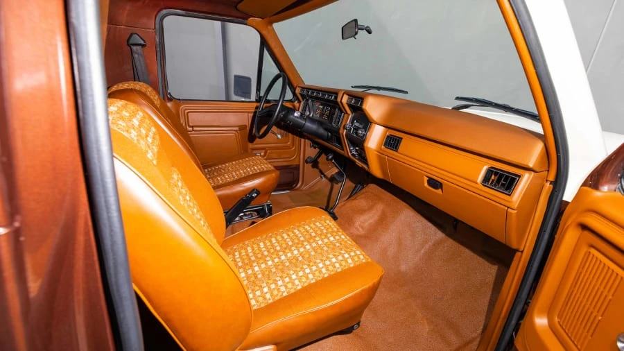 1982 Ford Bronco 3rd Gen - Image 5 of 18
