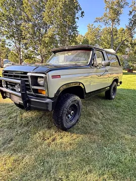1982 Ford Bronco Station Wagon