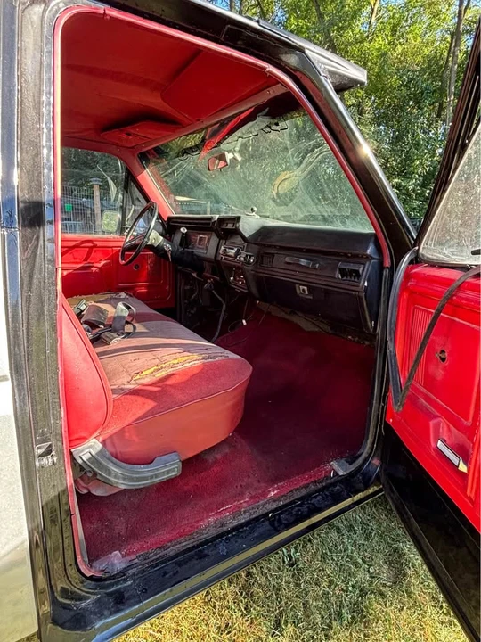 1982 Ford Bronco 3rd Gen - Image 5 of 10