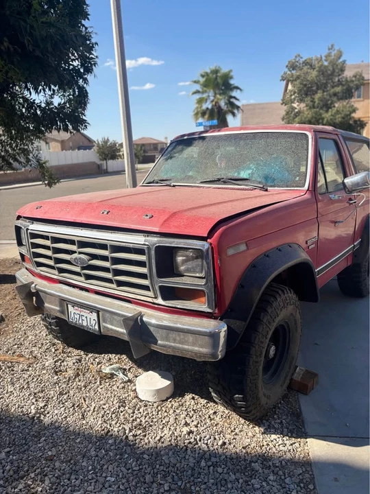 1982 Ford Bronco 3rd Gen - Image 2 of 15