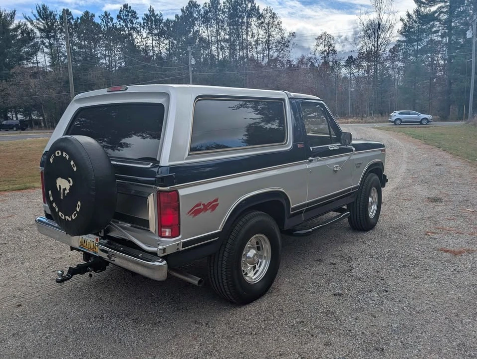 1982 Ford Bronco 3rd Gen - Image 4 of 20