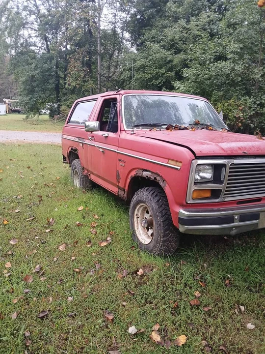 1982 Ford Bronco 3rd Gen - Image 2 of 5
