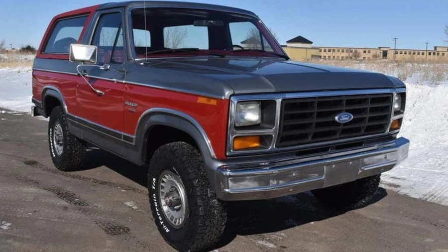 1982 Ford Bronco 3rd Gen - Image 2 of 12