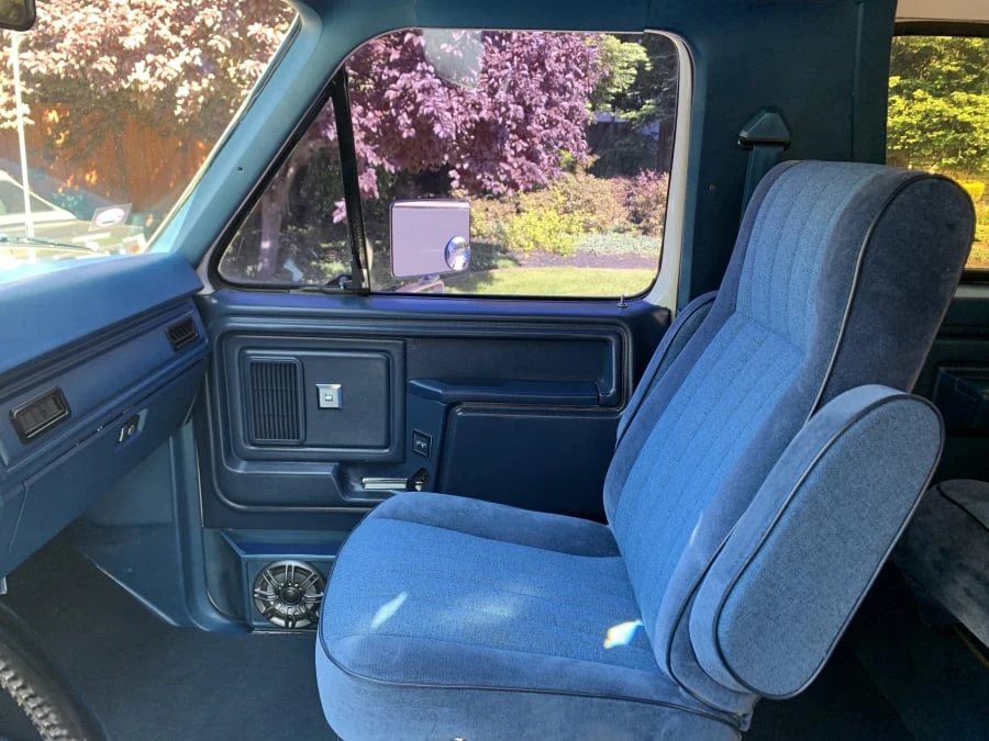 1982 Ford Bronco 3rd Gen - Image 5 of 11