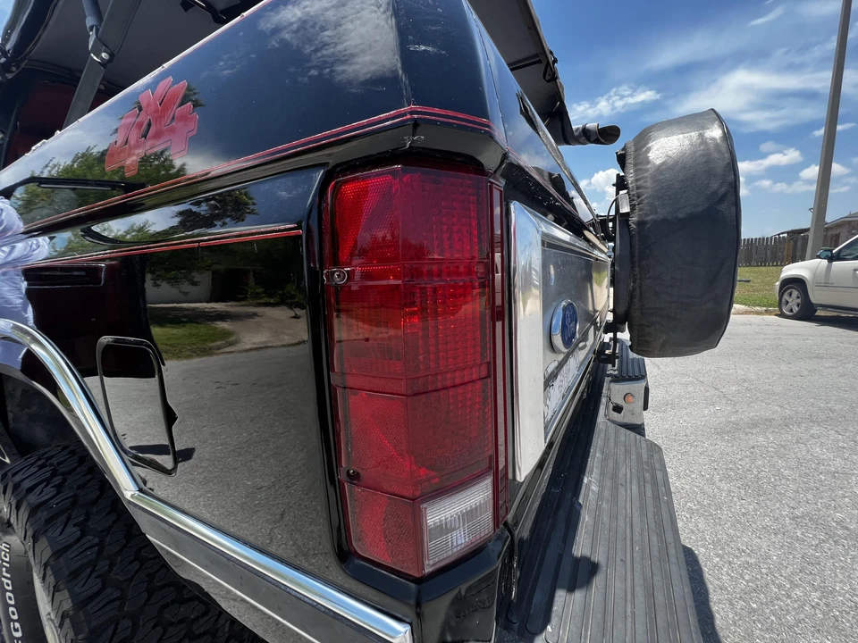 1982 Ford Bronco 3rd Gen - Image 21 of 31