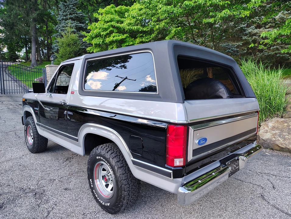 1982 Ford Bronco 3rd Gen - Image 18 of 31