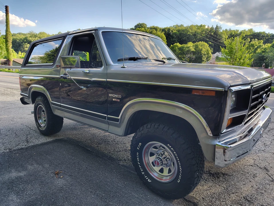 1982 Ford Bronco 3rd Gen - Image 3 of 31