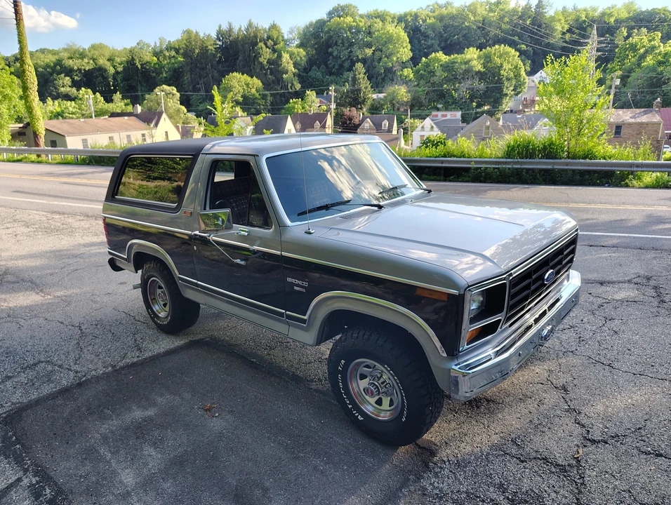 1982 Ford Bronco 3rd Gen - Image 2 of 31