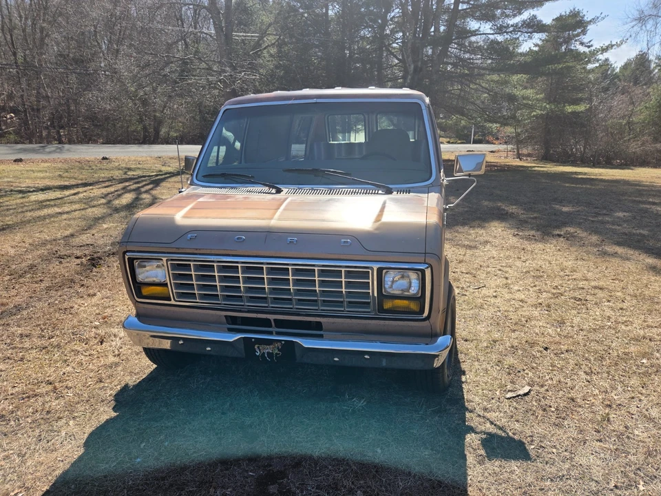 1982 Ford Econoline Van - Image 2 of 16