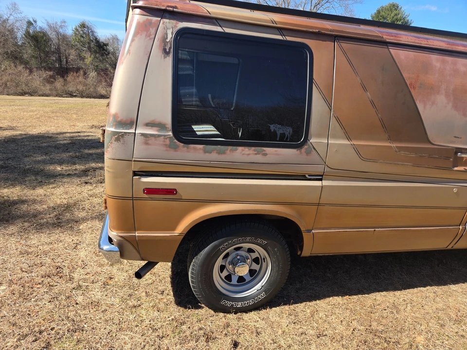 1982 Ford Econoline Van - Image 4 of 16
