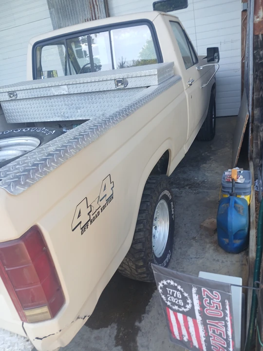 1982 Ford F-Series 7th Gen - Image 8 of 11
