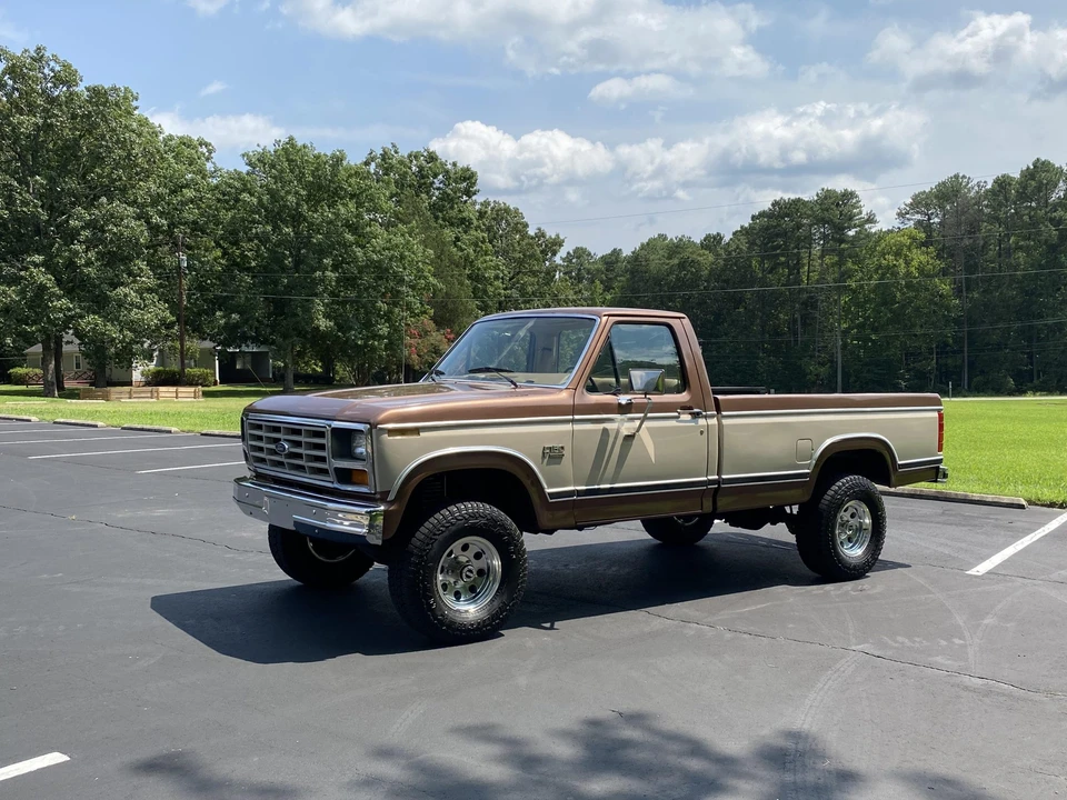 1982 Ford F-Series 7th Gen - Image 2 of 31