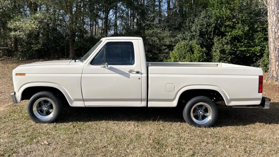 1982 Ford F-Series 7th Gen - Image 2 of 14