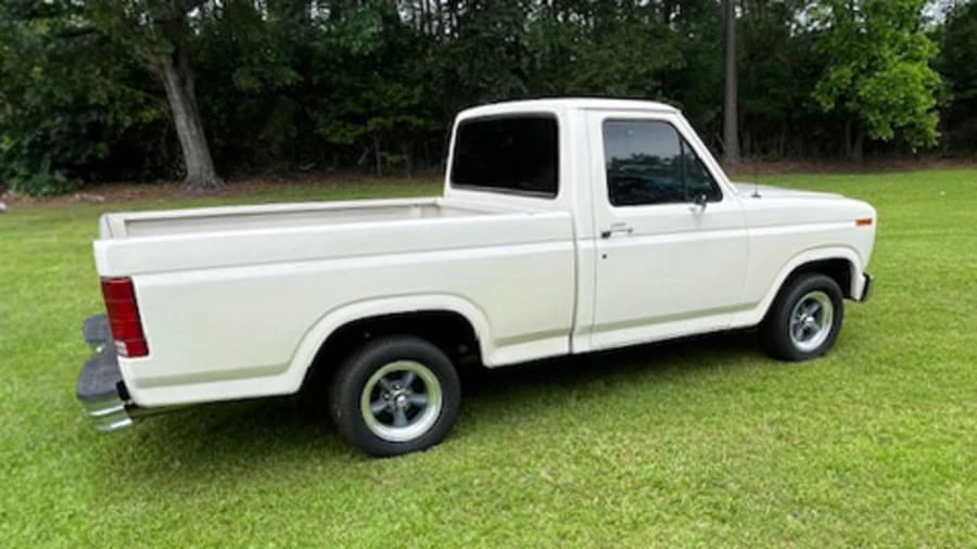 1982 Ford F-Series 7th Gen - Image 2 of 21