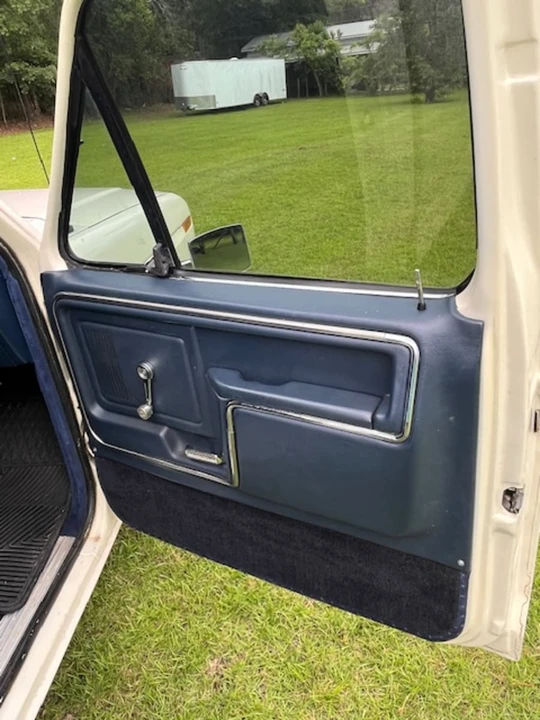 1982 Ford F-Series 7th Gen - Image 14 of 21