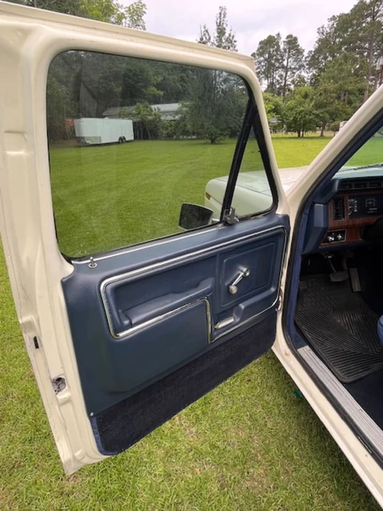 1982 Ford F-Series 7th Gen - Image 12 of 21