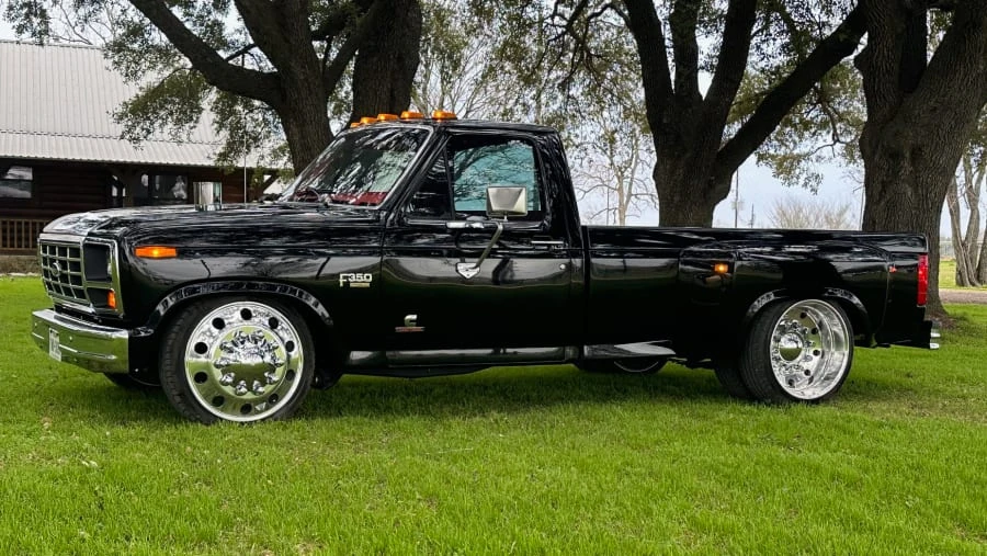 1982 Ford F-Series 7th Gen - Image 2 of 19