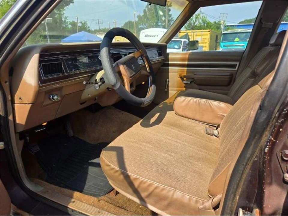 1982 Ford LTD - Image 10 of 20