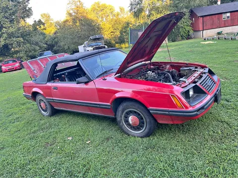 1982 Ford Mustang Convertible 2D