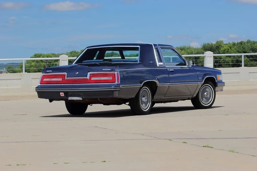 1982 Ford Thunderbird 8th Gen - Image 3 of 12