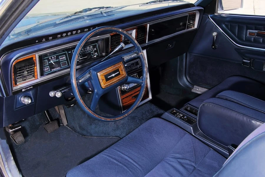1982 Ford Thunderbird 8th Gen - Image 4 of 12