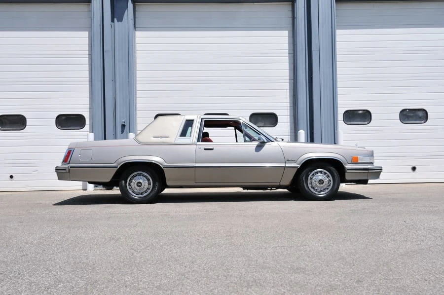 1982 Ford Thunderbird 8th Gen - Image 2 of 11