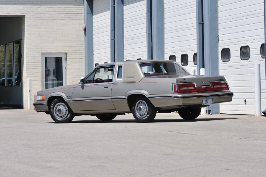 1982 Ford Thunderbird 8th Gen - Image 3 of 11