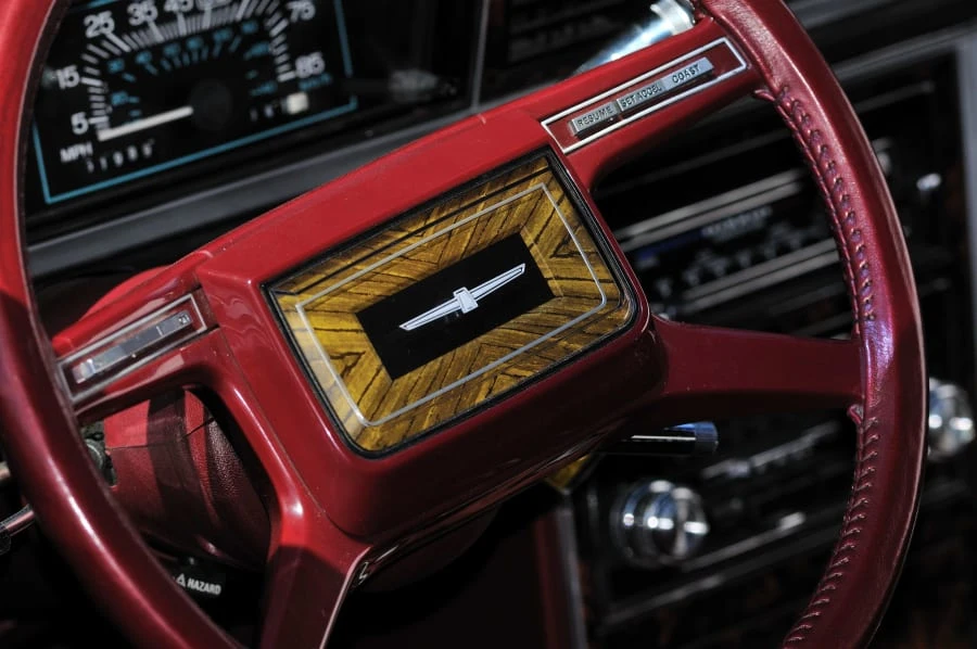 1982 Ford Thunderbird 8th Gen - Image 9 of 11