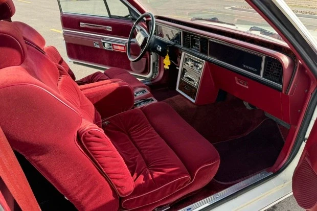 1982 Ford Thunderbird 7th Gen - Image 4 of 8