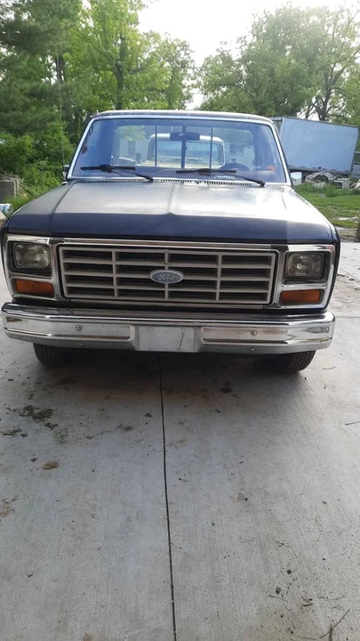 1982 Ford F-Series 7th Gen - Image 2 of 14