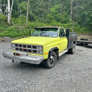 1982 GMC 3500 Regular Cab & Chassis