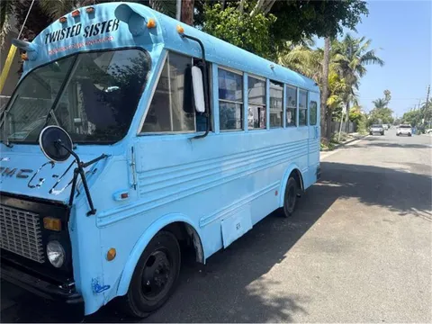 1982 GMC Bus