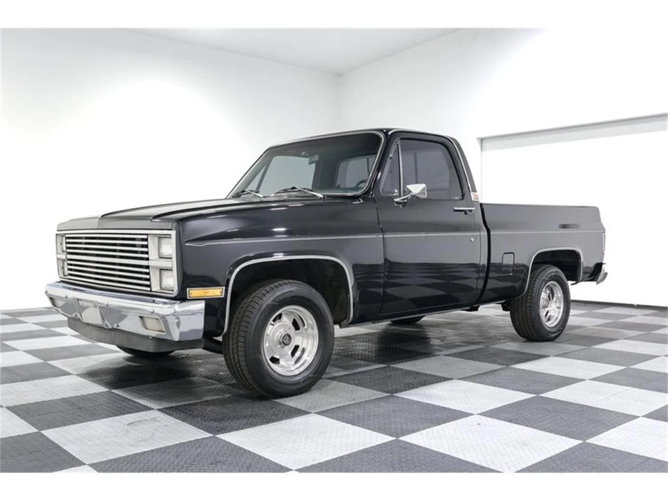 1982 GMC C/K 3rd Gen - Image 3 of 28