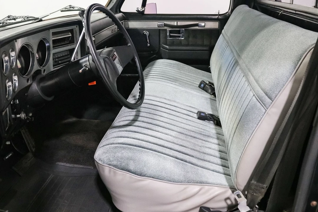 1982 GMC C/K 3rd Gen - Image 18 of 21