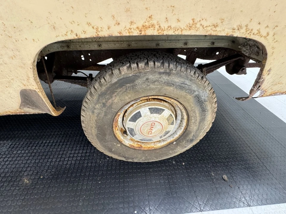 1982 GMC C/K 3rd Gen - Image 19 of 21