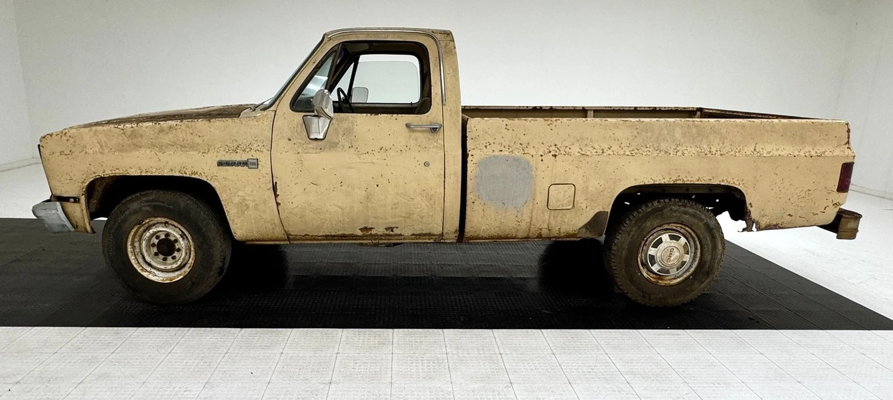 1982 GMC C/K 3rd Gen - Image 2 of 21