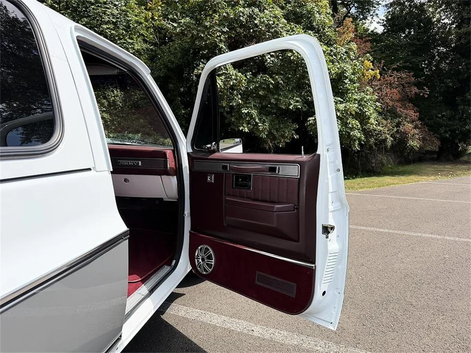 1982 GMC Jimmy 2nd Gen - Image 20 of 31