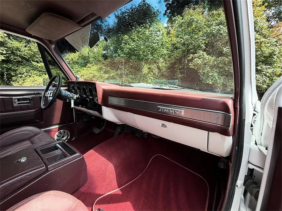 1982 GMC Jimmy 2nd Gen - Image 26 of 31