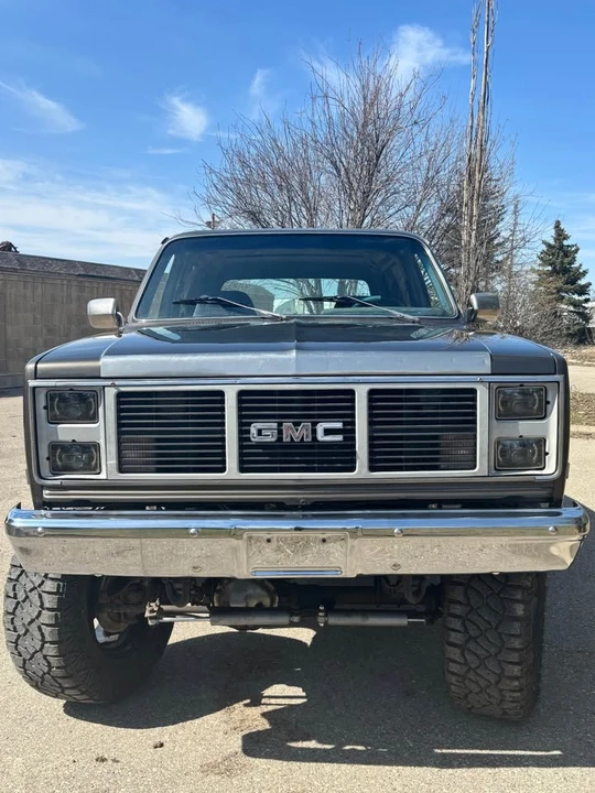 1982 GMC Jimmy 2nd Gen - Image 2 of 10
