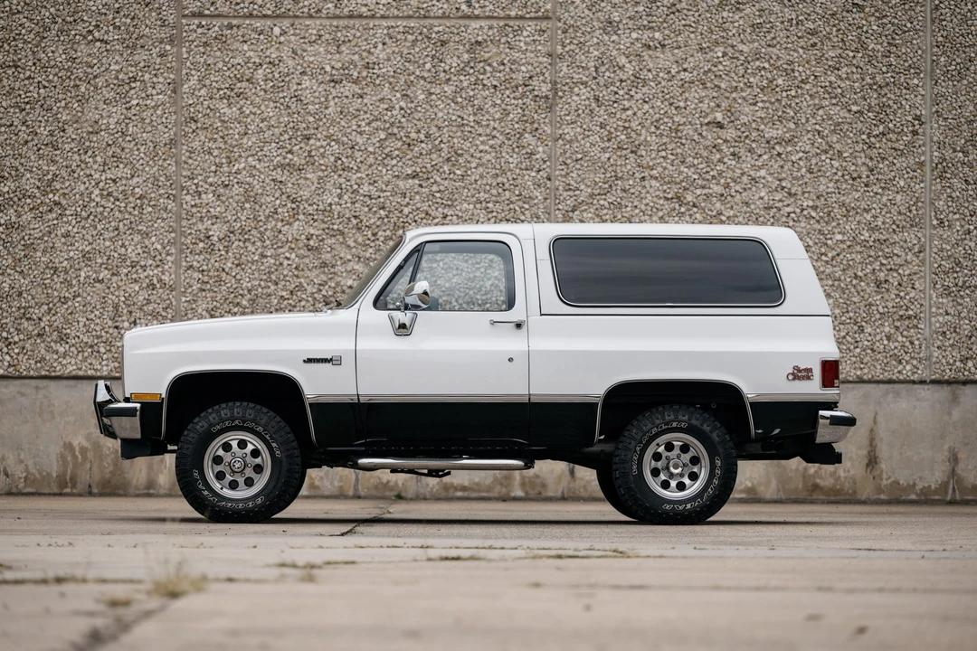1982 GMC Jimmy 2nd Gen - Image 25 of 31