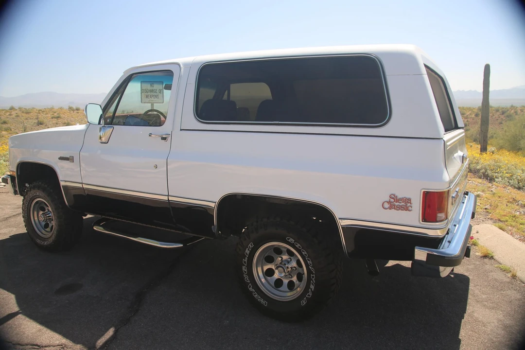 1982 GMC Jimmy 2nd Gen - Image 9 of 31